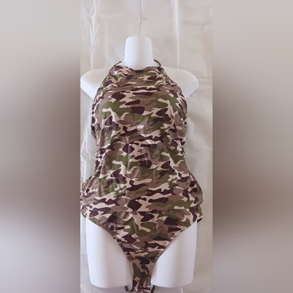 Full bottom camouflage swimsuit